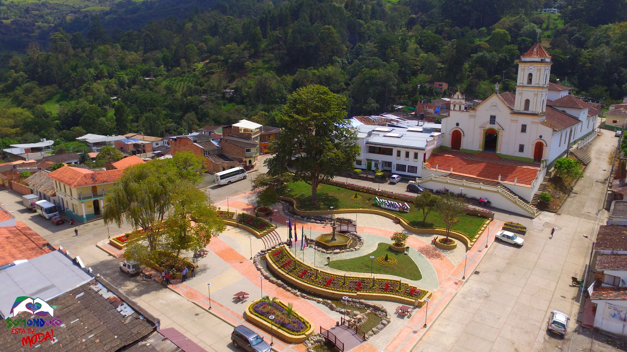 El municipio conocido por ofrecer chicharrones de cuajada: ¿cómo ir y qué más hacer allí?