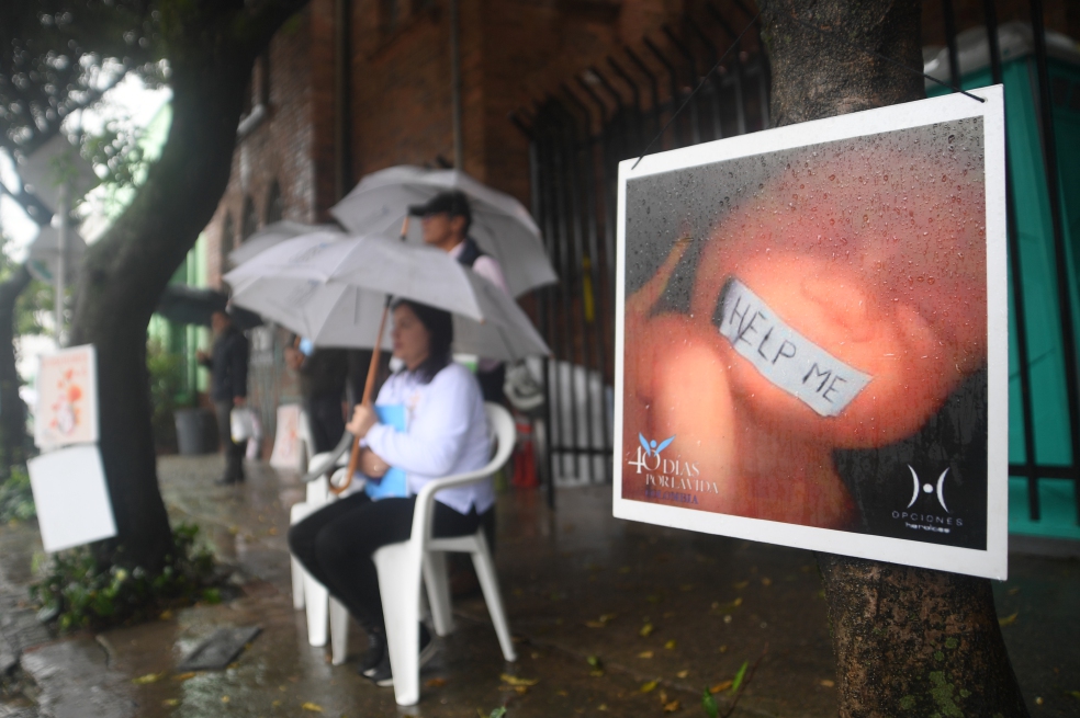 Piden zonas de protección para abortar en clínicas y no ser señaladas