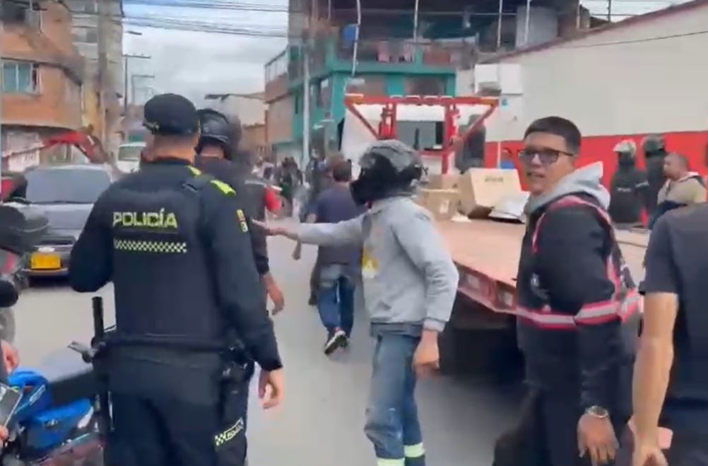 Búsqueda de grúa robada llevó a la Policía a descubrir un desguazadero en Fontibón