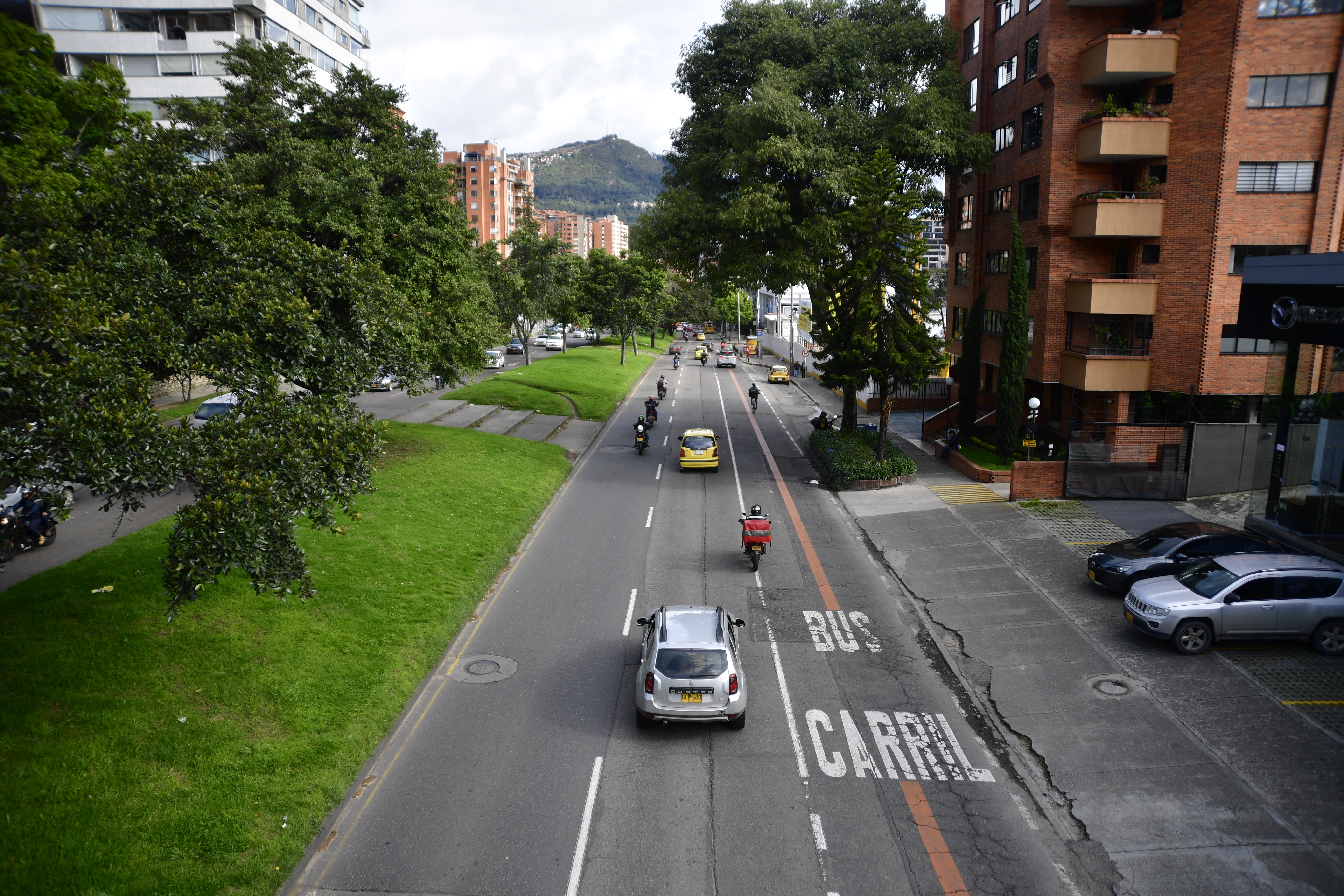 Carril prioritario o preferencial para buses del SITP y Transmilenio en la carrera séptima de Bogotá