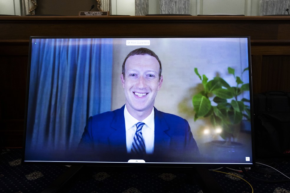 Facebook, Twitter y Google discrepan antes de testificar ante el Congreso de EE. UU.