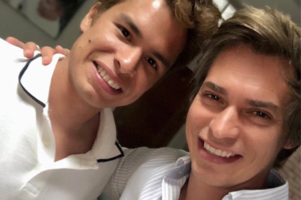 Carlos Baute reconoció públicamente a su hijo y le pidió perdón