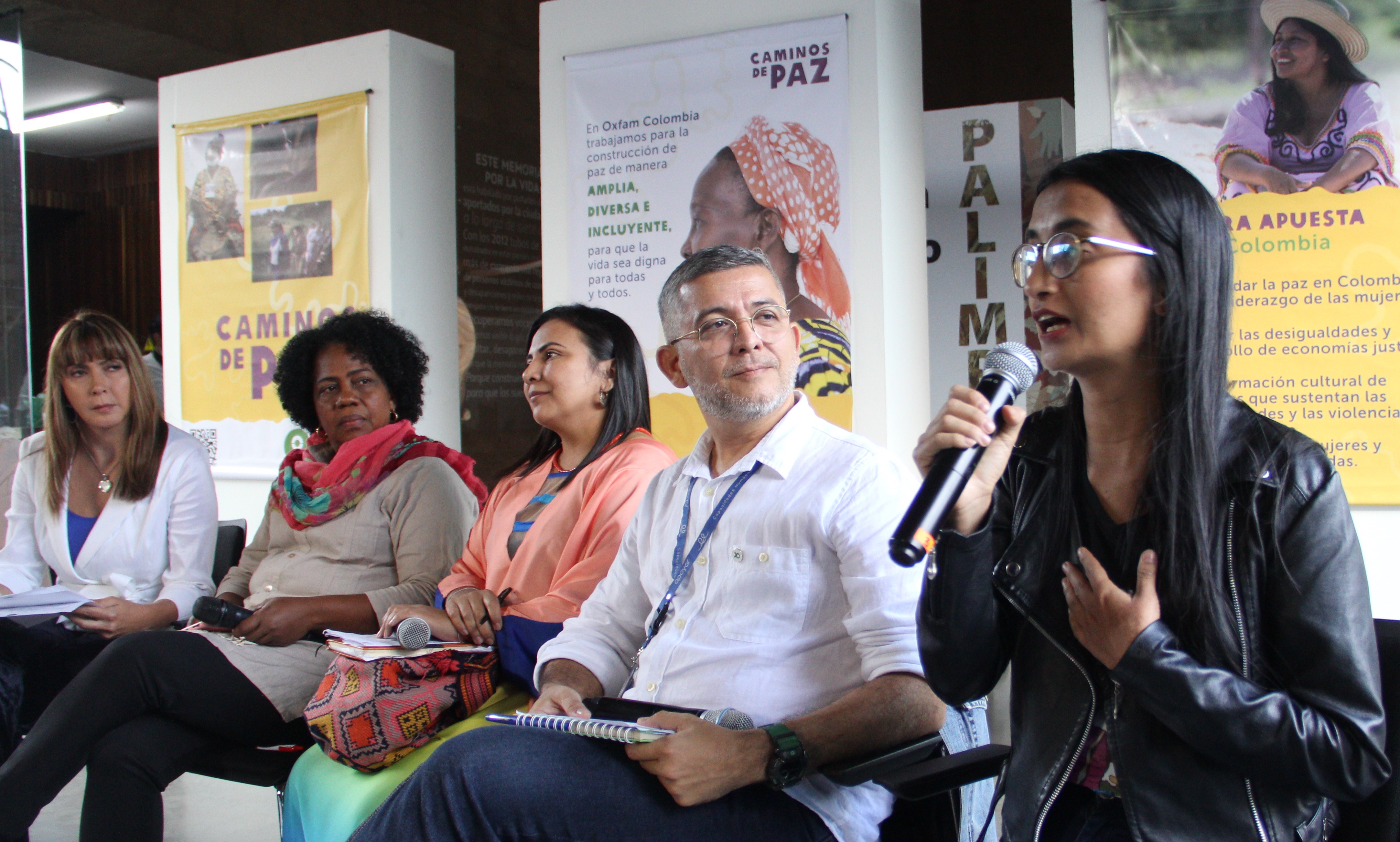 El pasado 18 de mayo se realizó la inauguración de esta exposición que busca ser un viaje por la esperanza, desde los esfuerzos de las mujeres del país por cambiar sus entornos y comunidades.