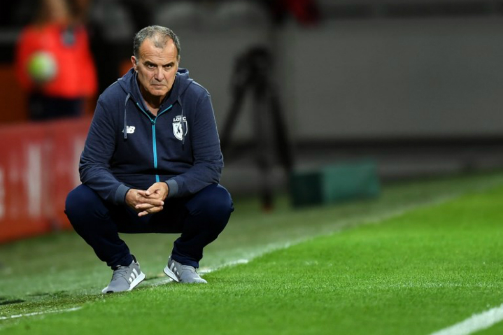 Bielsa revisó 1.800 partidos para conformar el plantel del Lille