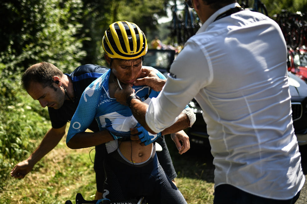 Pese a la caída, Nairo Quintana llegó con el lote de favoritos en la etapa 18 del Tour de Francia
