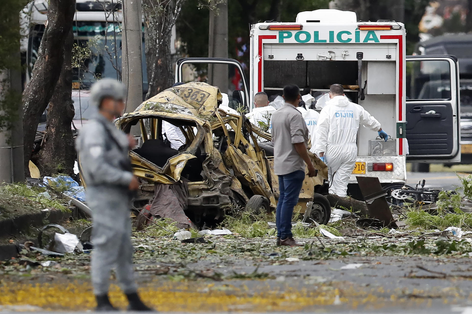 Buscar la paz no puede olvidar que hay una guerra
