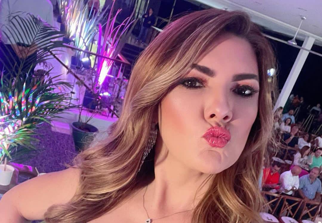 Ana Karina Soto tuvo incómodo percance en vivo en Mañanas Express: “Qué boleteada”