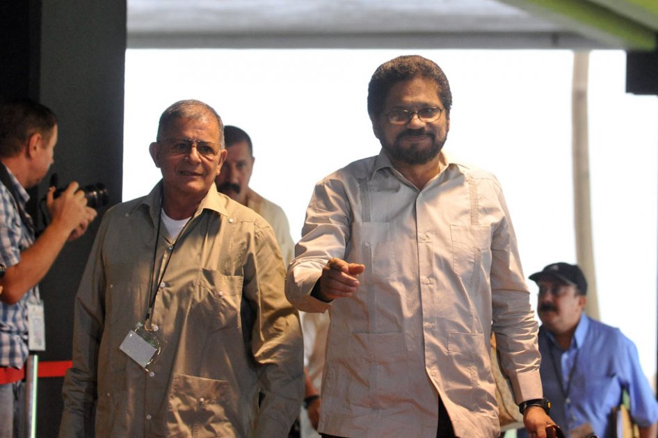 Farc piden al Gobierno no ‘patear’ la mesa de diálogos