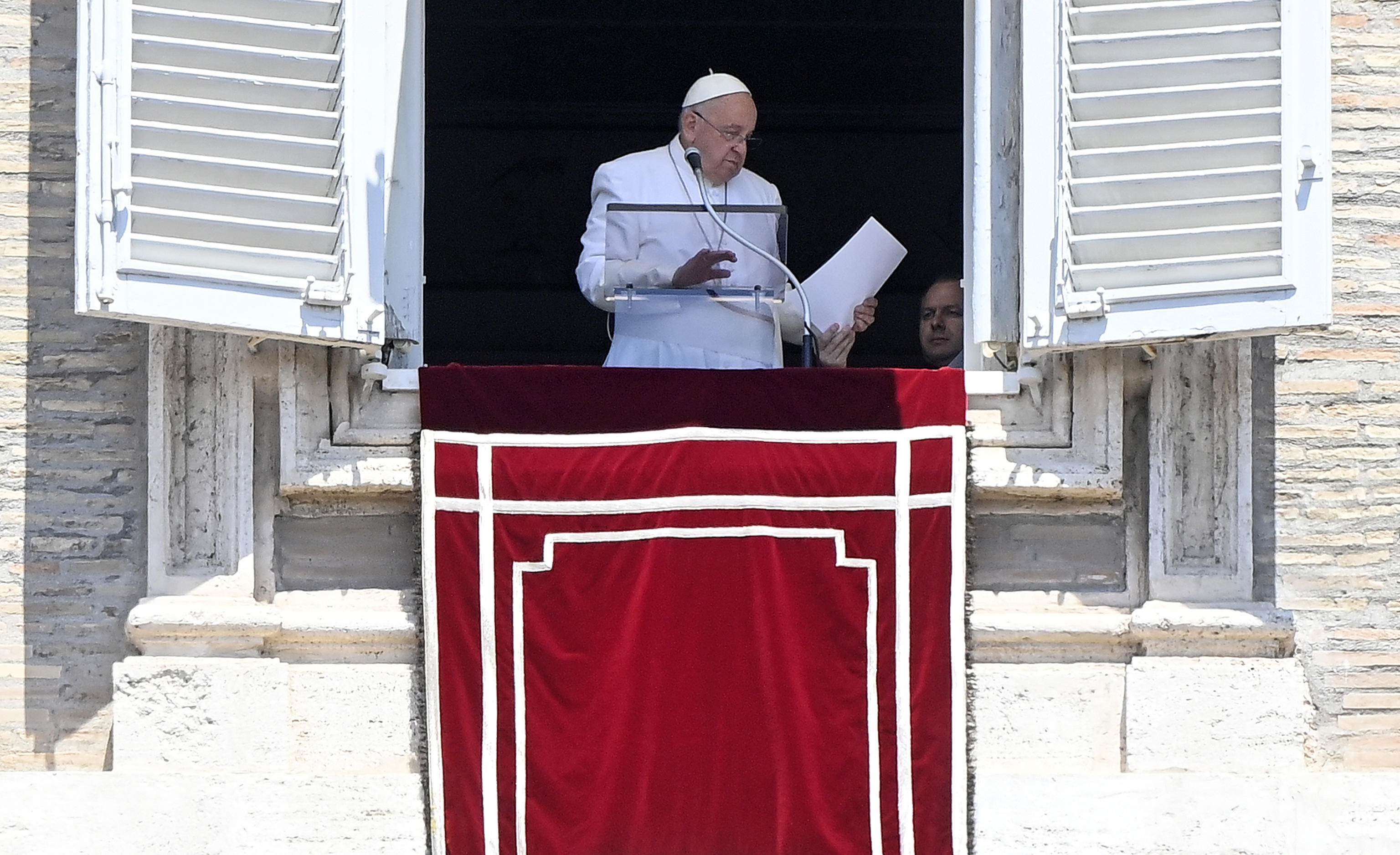 El papa Francisco instó al diálogo para la paz de Oriente Medio y Ucrania