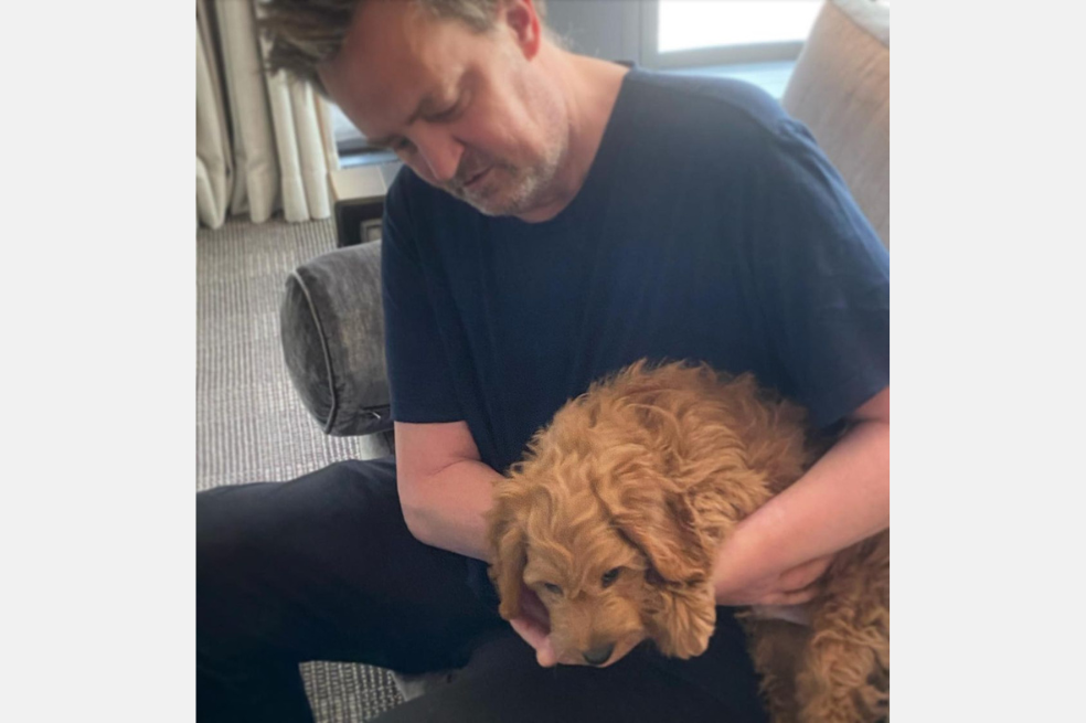Lisa Kudrow, Phoebe de ‘Friends’, adoptaría al perro de Matthew Perry