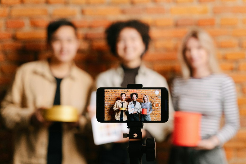 El impacto de los creadores de contenido en la publicidad digital
