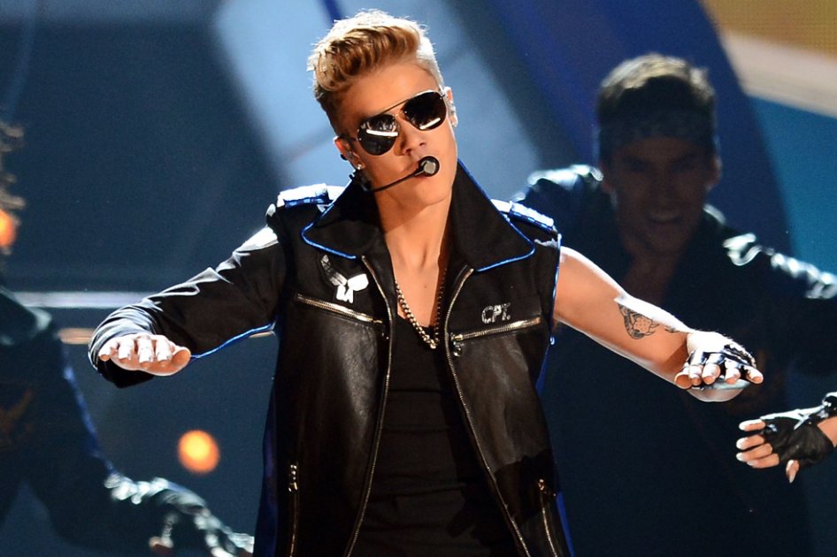 Justin Bieber, en guerra con sus vecinos
