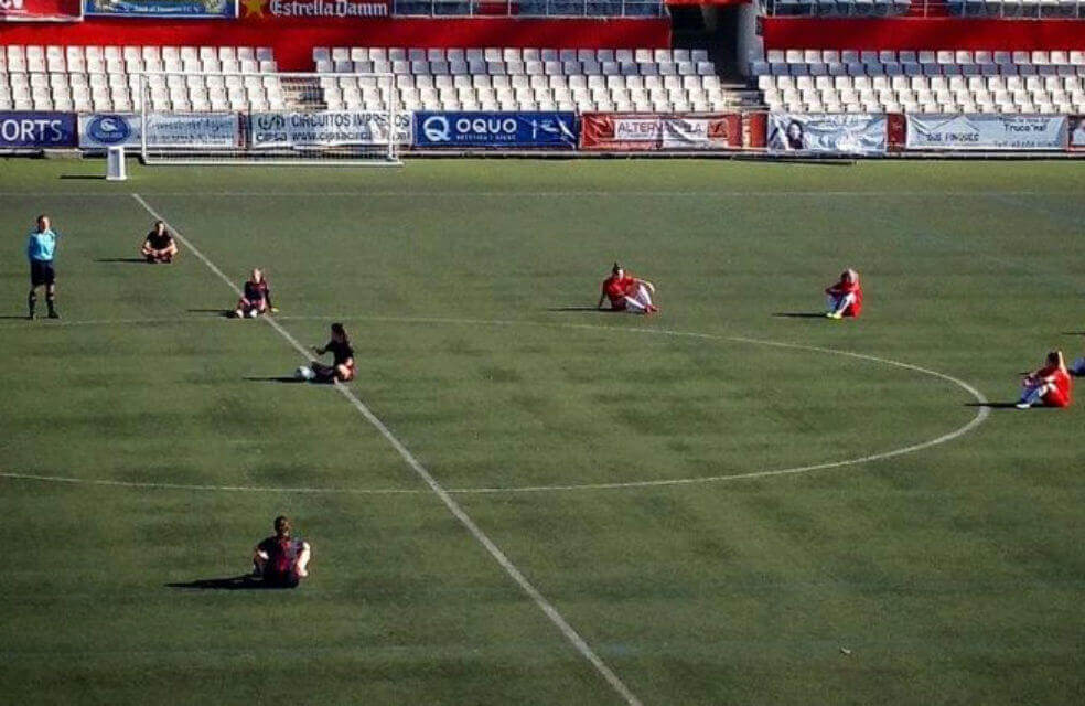 Otra vez el machismo: futbolistas mujeres, víctimas de insultos sexistas, suspenden partido en España
