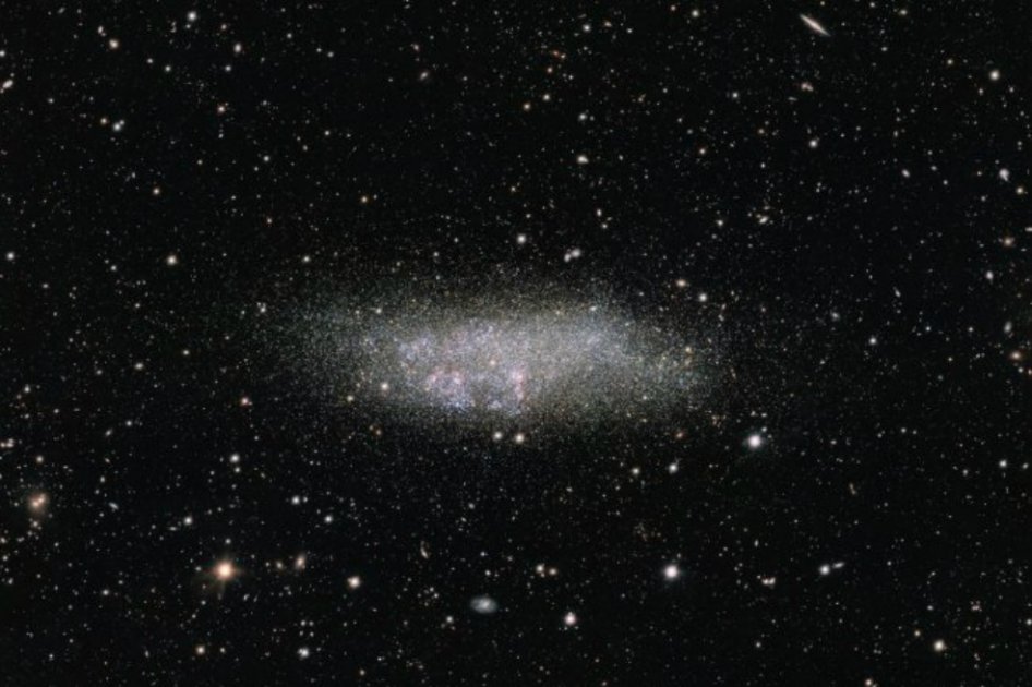 Captan nueva imagen de una galaxia solitaria e independiente