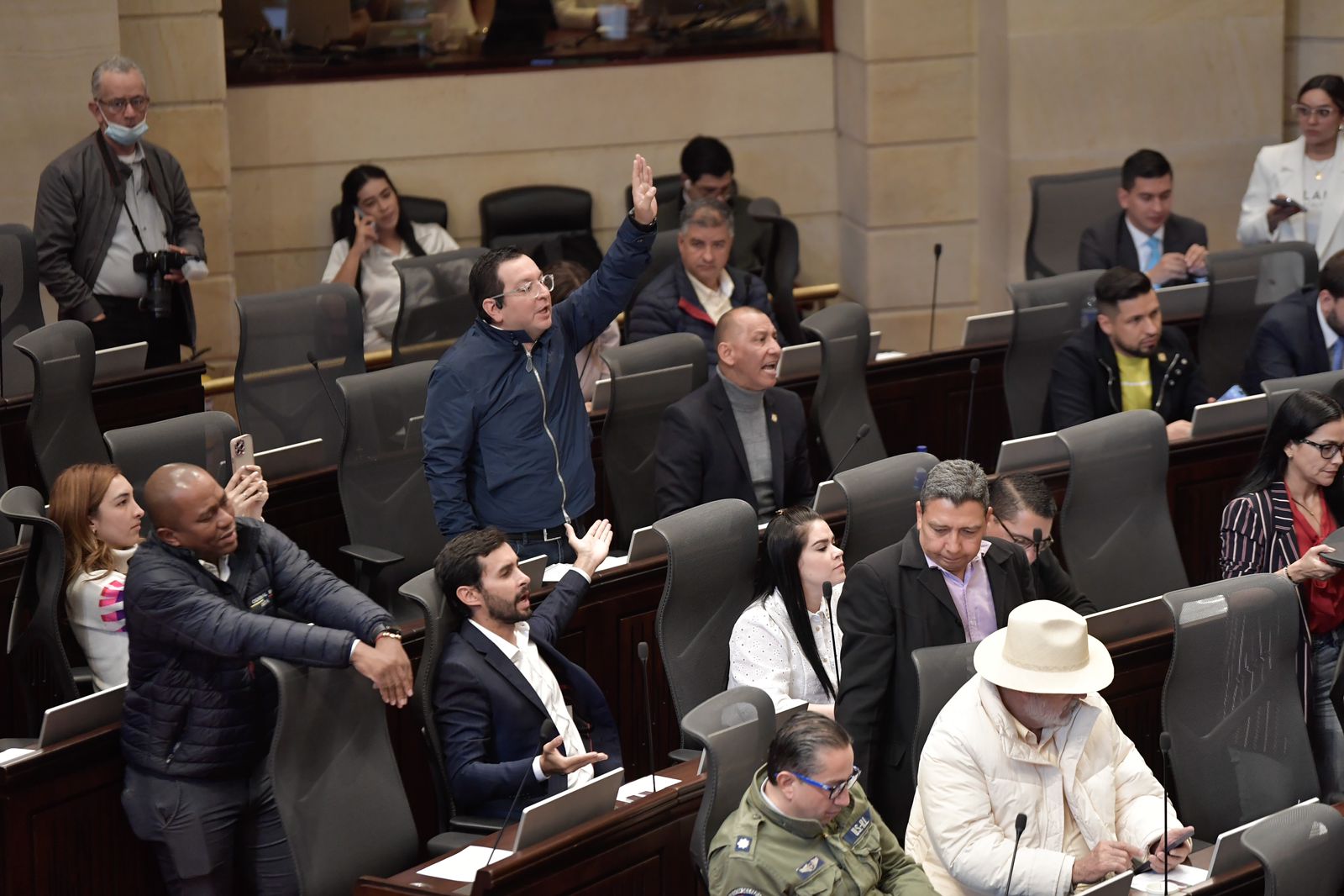 Oposición demandará la aprobación de la reforma pensional ante la Corte Constitucional