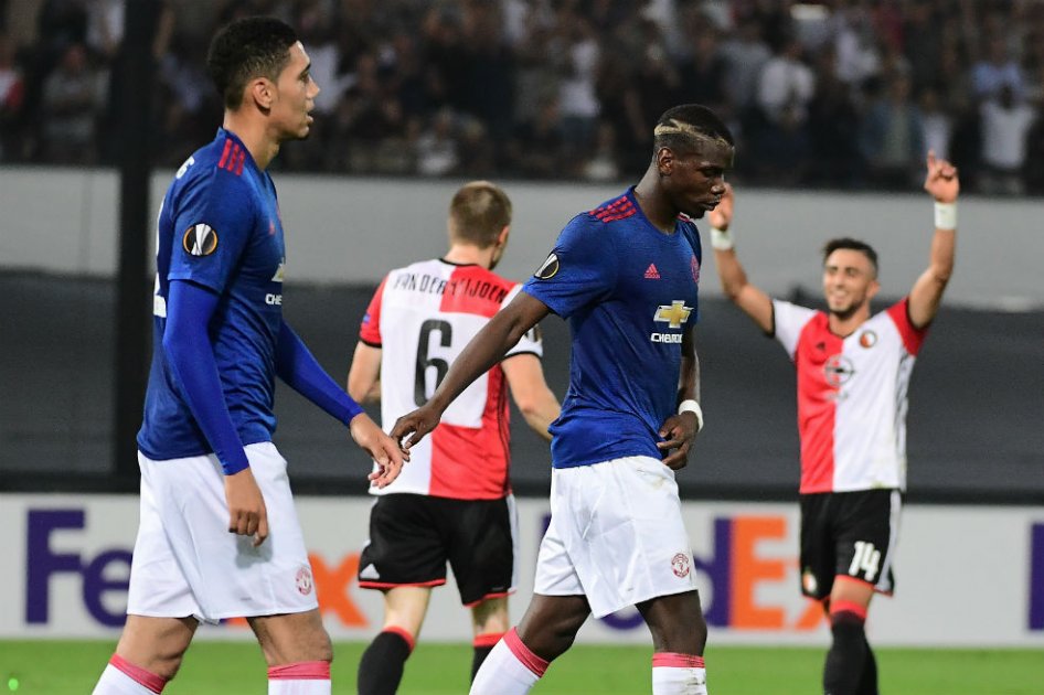 Manchester United debutó con derrota en la Europa League ante el Feyenoord