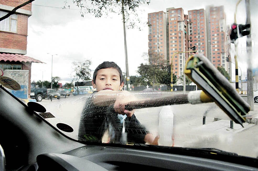 En Bogotá, once de cada cien menores trabajan