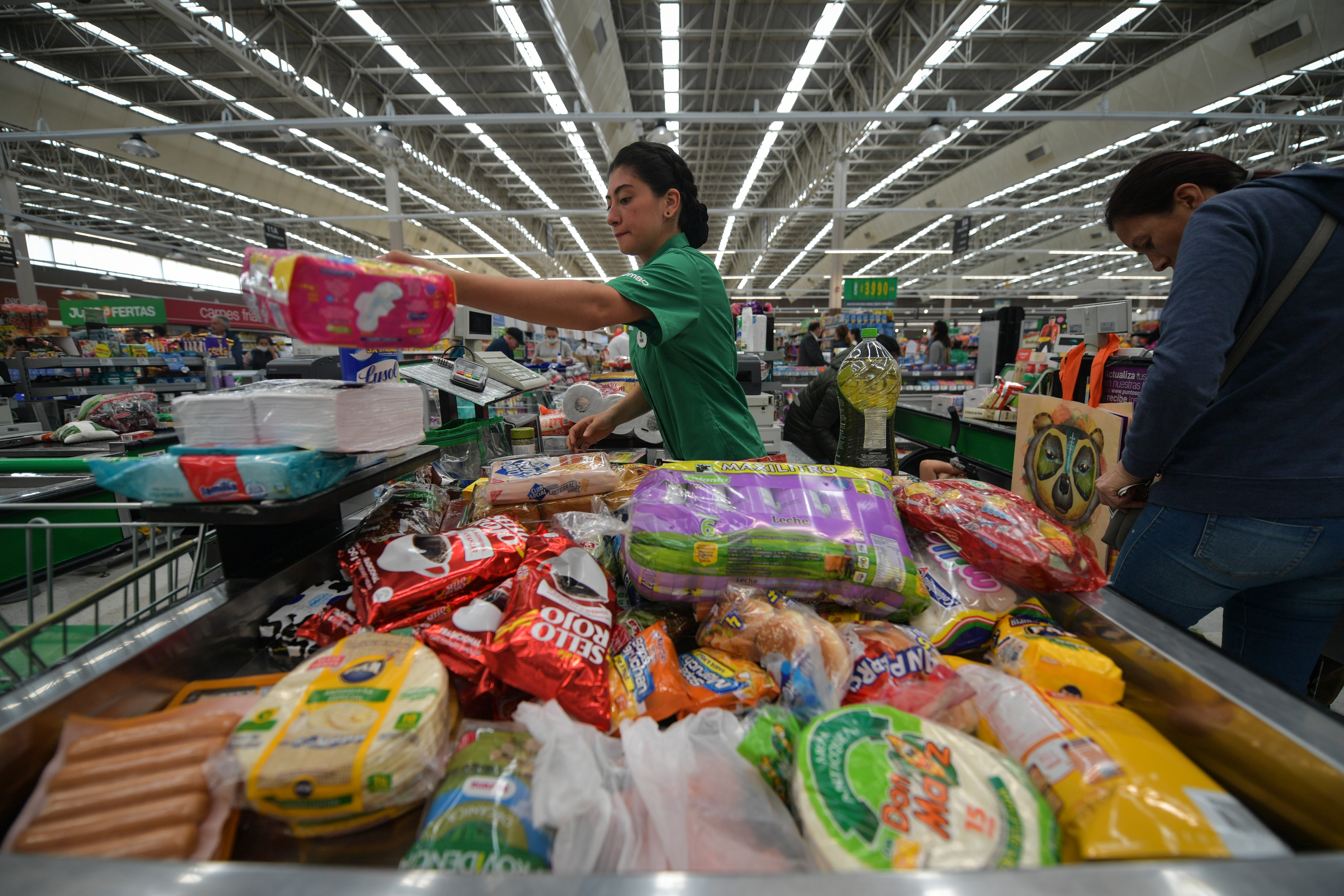 Estas son las tiendas preferidas por los colombianos en 2025, según estudio