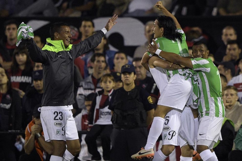 Atlético Nacional derrotó 3-1 a Newell’s y avanzó a octavos en la Copa Libertadores