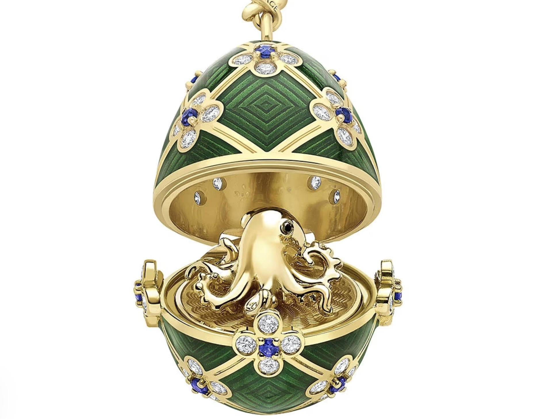 Un hombre robó un colgante de Fabergé de USD 21 mil al ingerirlo: la joya ya fue recuperada