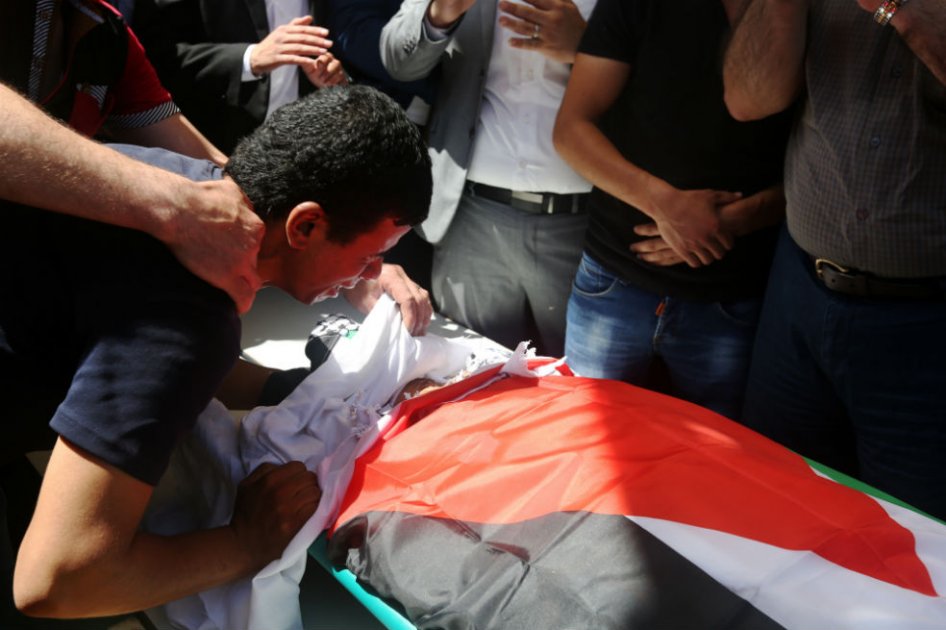 Los palestinos entierran al padre del bebé quemado vivo
