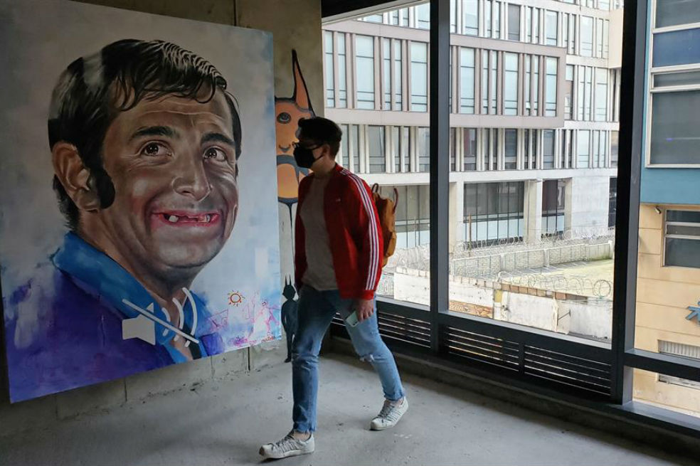 La explosión del arte urbano de Colombia pasa de las calles al papel