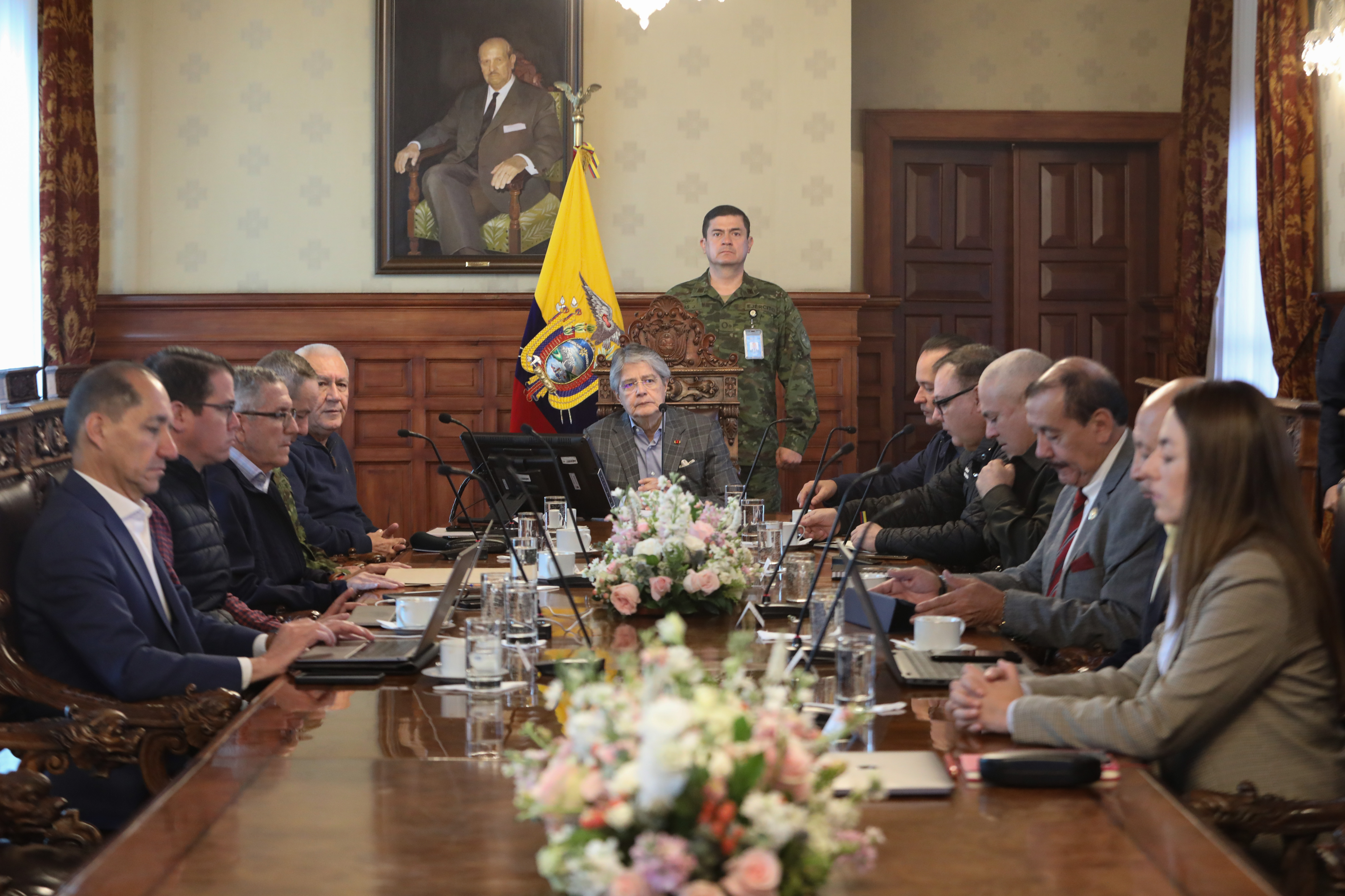 Ecuador cambia toda su cúpula policial tras asesinato de los seis presos colombianos
