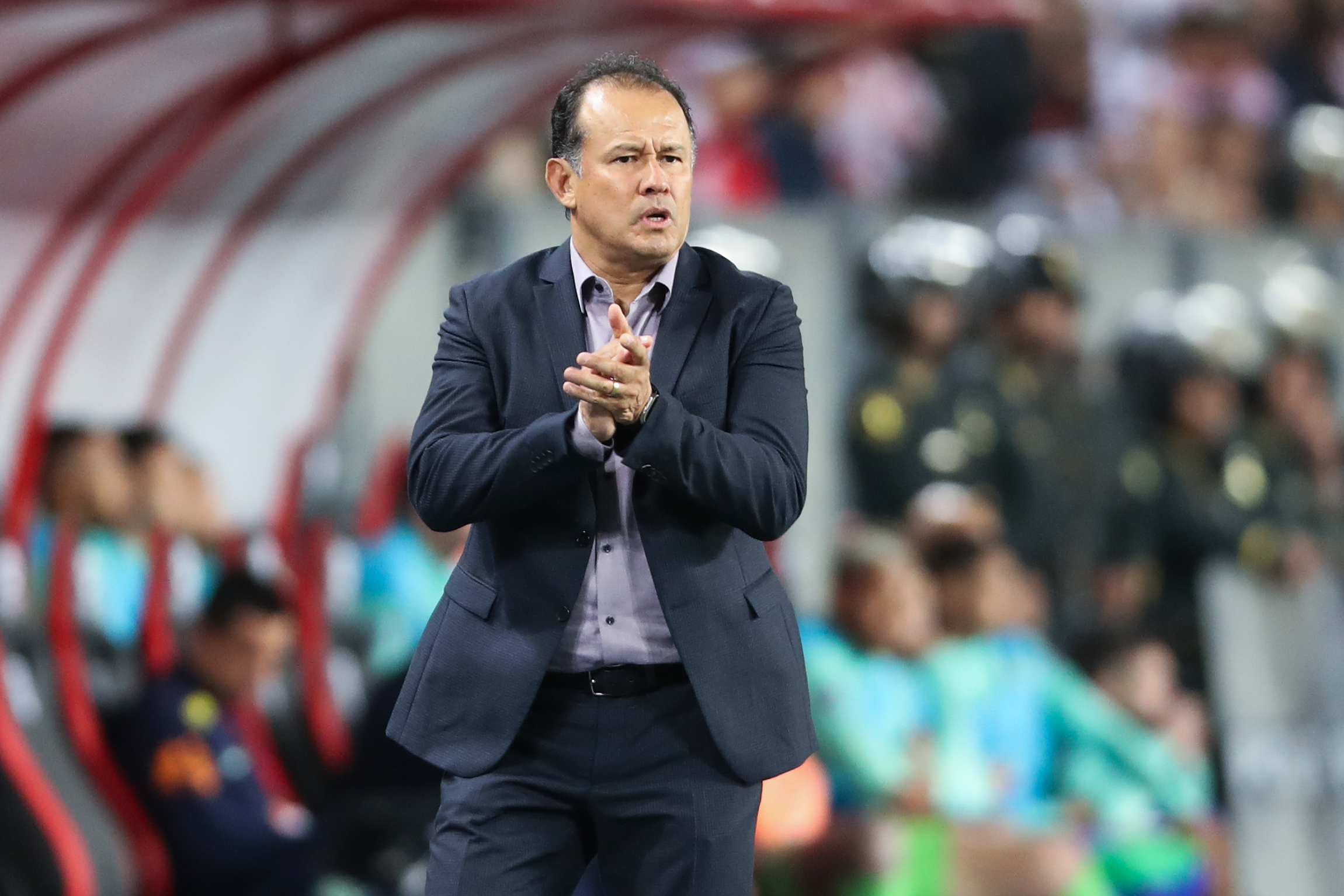 Perú echó a su entrenador: ¿lograrán enderezar su rumbo en la eliminatoria?