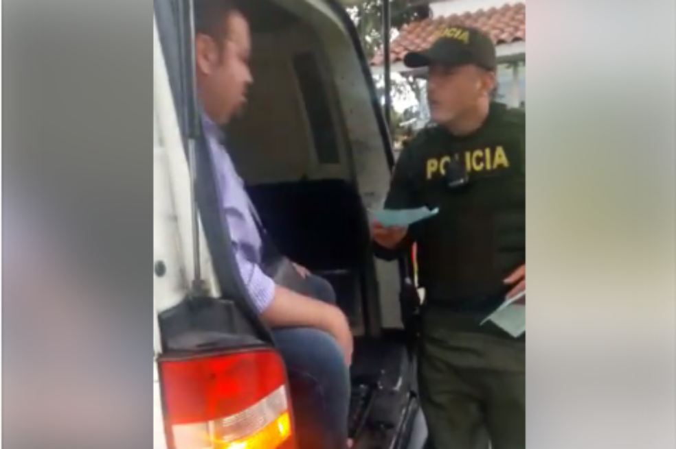 Fotógrafo denuncia abuso de autoridad por parte de miembros de la Policía de Bogotá