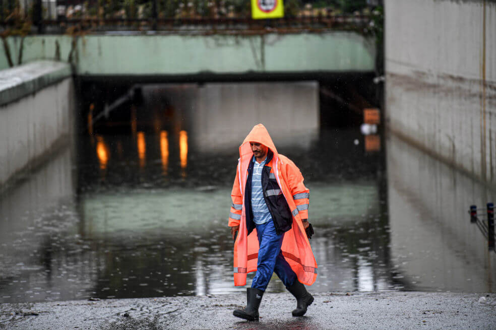 En fotos: Las lluvias causan estragos en Estambul e inundaron el histórico Gran Bazar