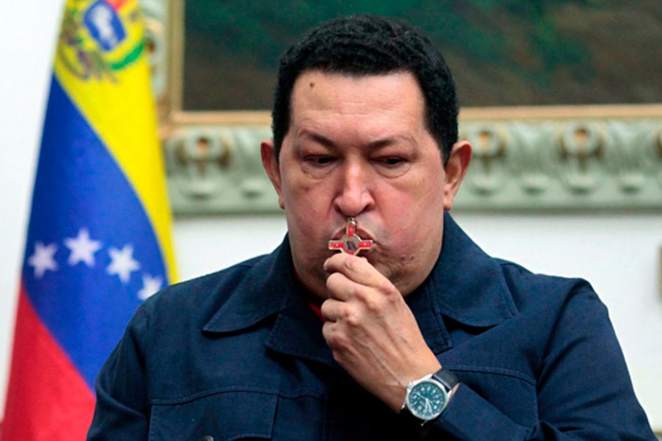 Hombre sacrificó a su madre por salud de Chávez