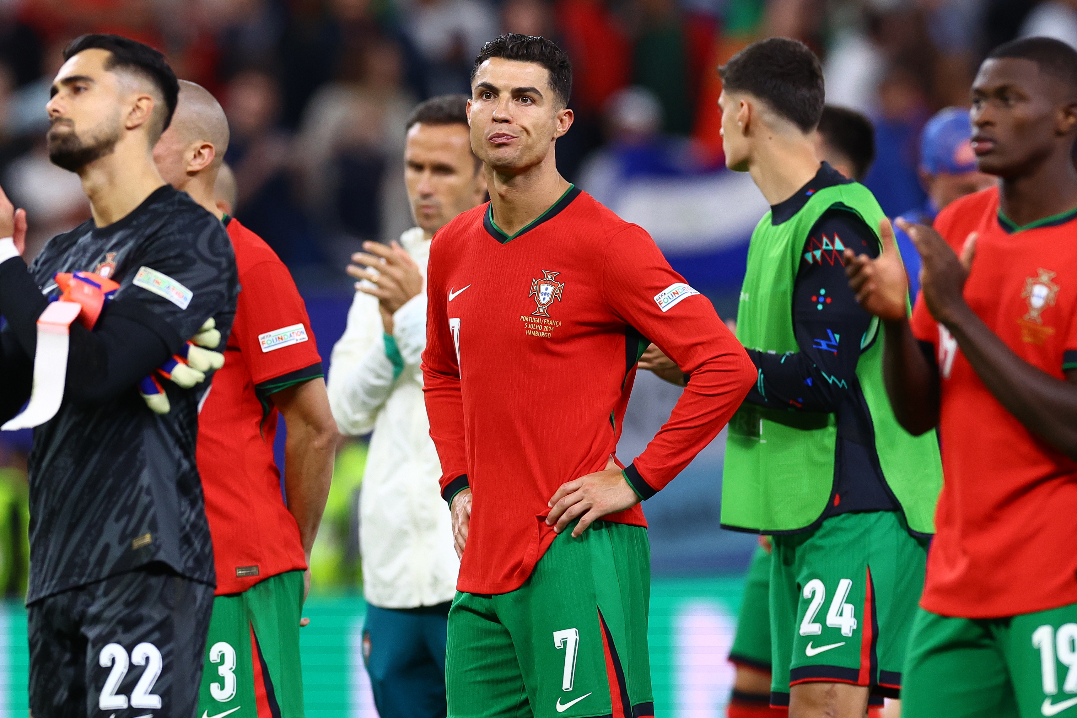 Hamburg (Germany), 05/07/2024.- Cristiano Ronaldo of Portugal looks on after losing the penalty shootout of the UEFA EURO 2024 quarter-finals soccer match between France and Portugal, in Hamburg, Germany, 05 July 2024. (Francia, Alemania, Hamburgo) EFE/EPA/FILIP SINGER