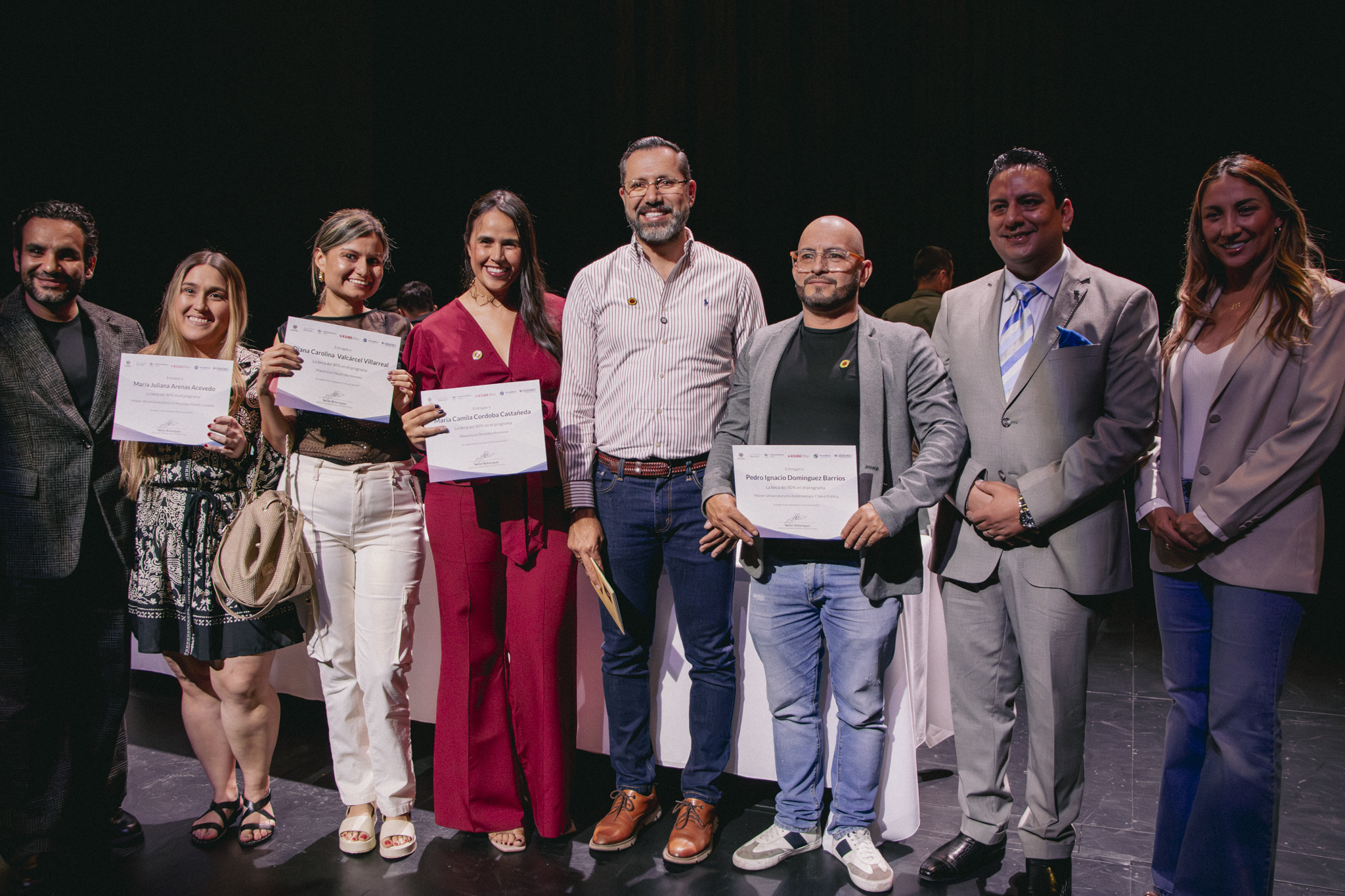 Bucaramanga entrega 300 becas de pregrado, maestría y doctorado