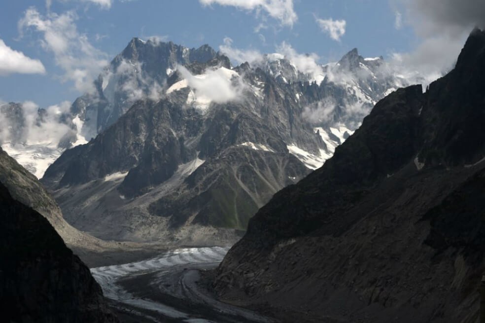 Un glaciar del Mont Blanc se derrite y corre peligro de derrumbarse