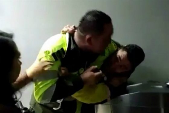 Periodistas de CityTV fueron amenazados por policías que los golpearon