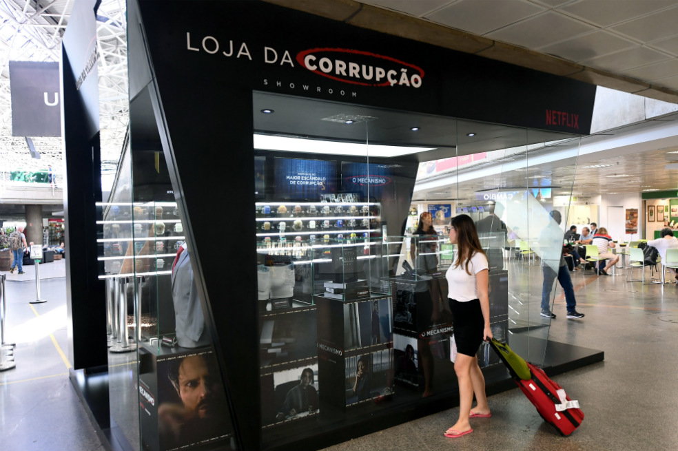 La tienda para corruptos que montó Netflix en Brasil