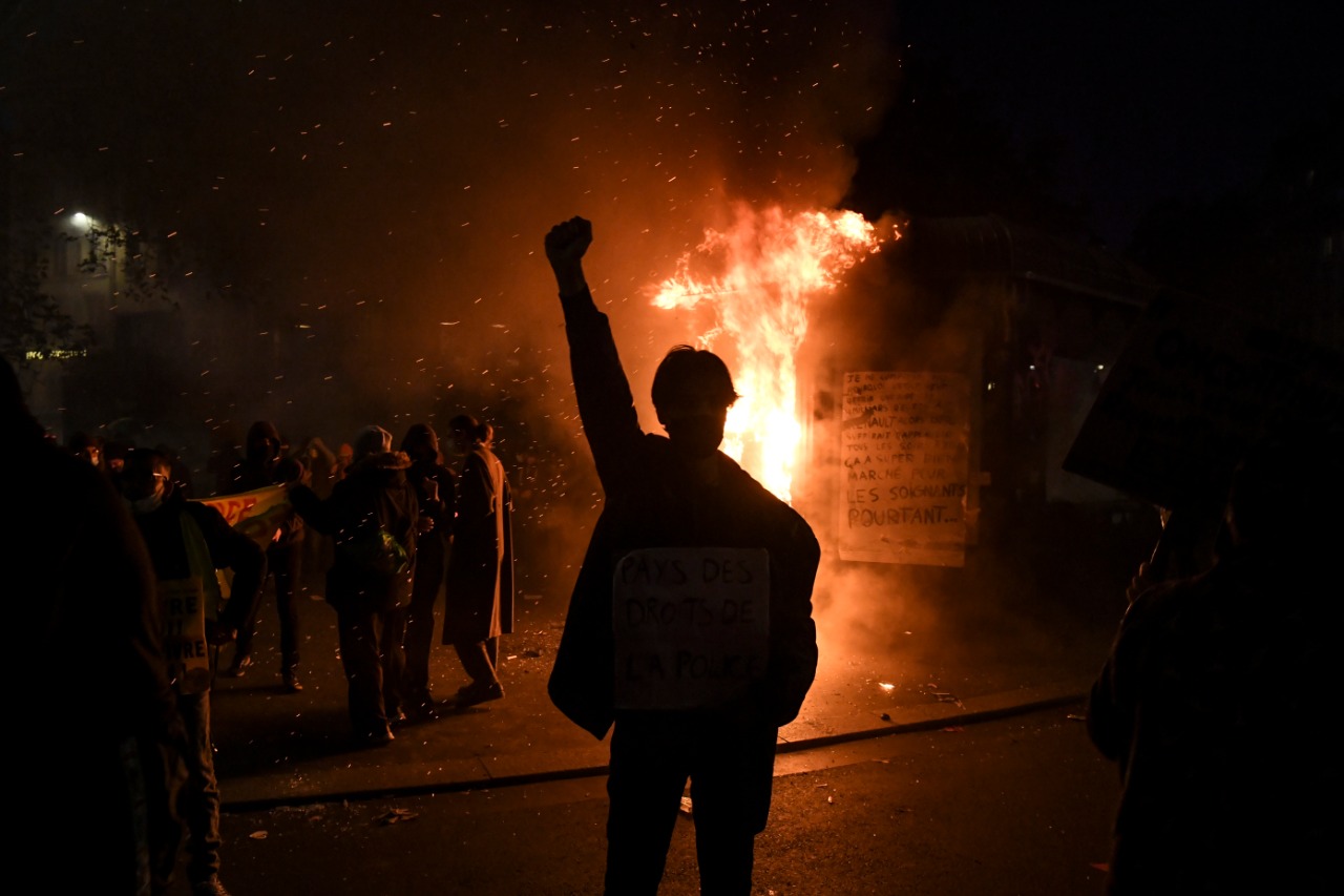 ¿Por qué los franceses protestan contra una nueva ley de seguridad?