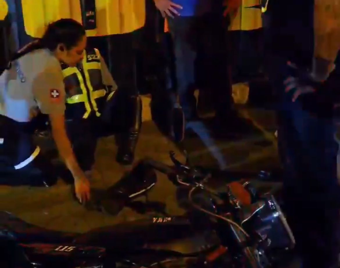 Motociclista atropelló a agente de tránsito para evitar multa en Cali