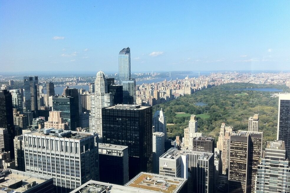 Nueva York prohíbe usar la religión como exención para no vacunarse