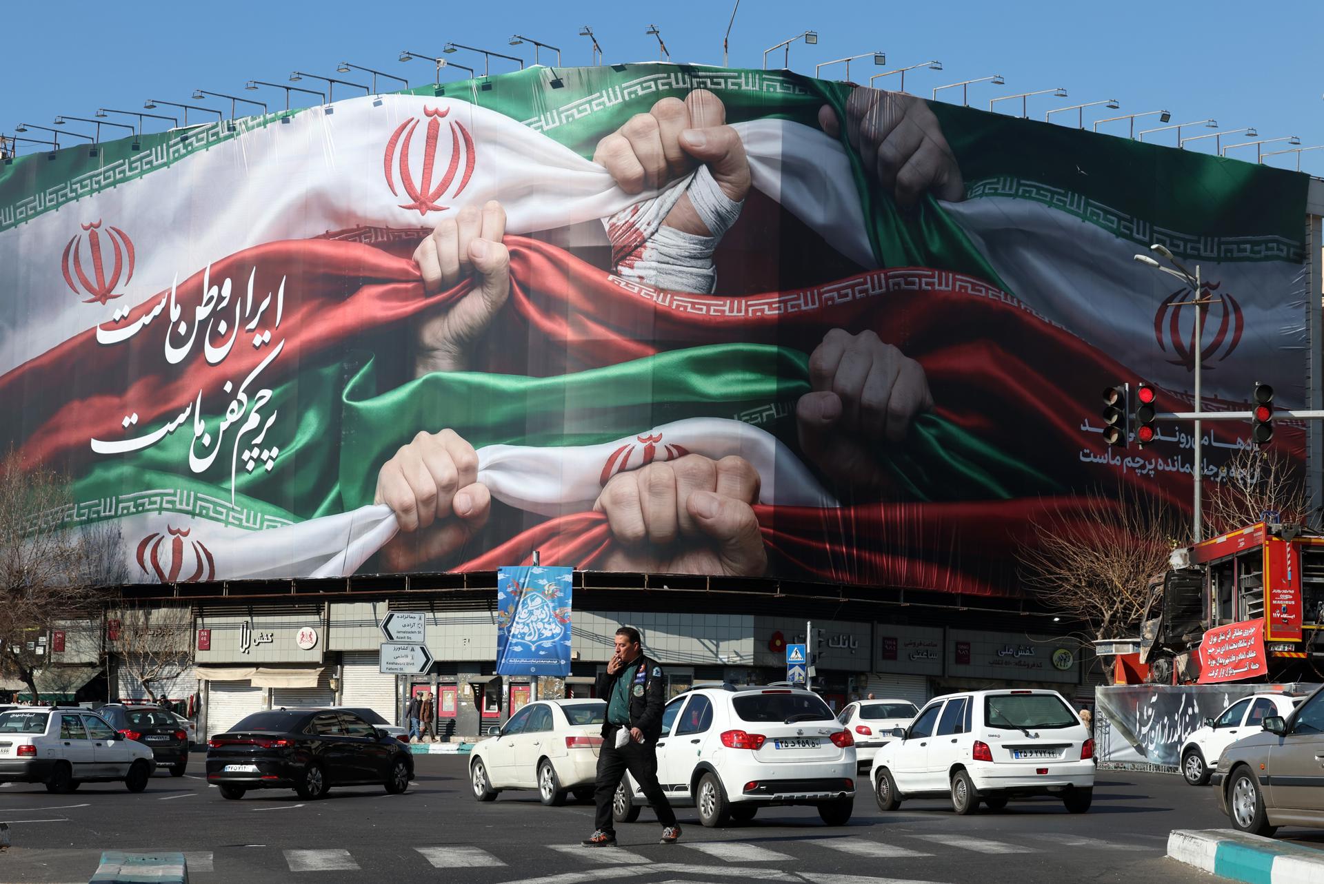“Vi 12 personas desplomadas en un charco de sangre”: Testigo describe la represión en Irán