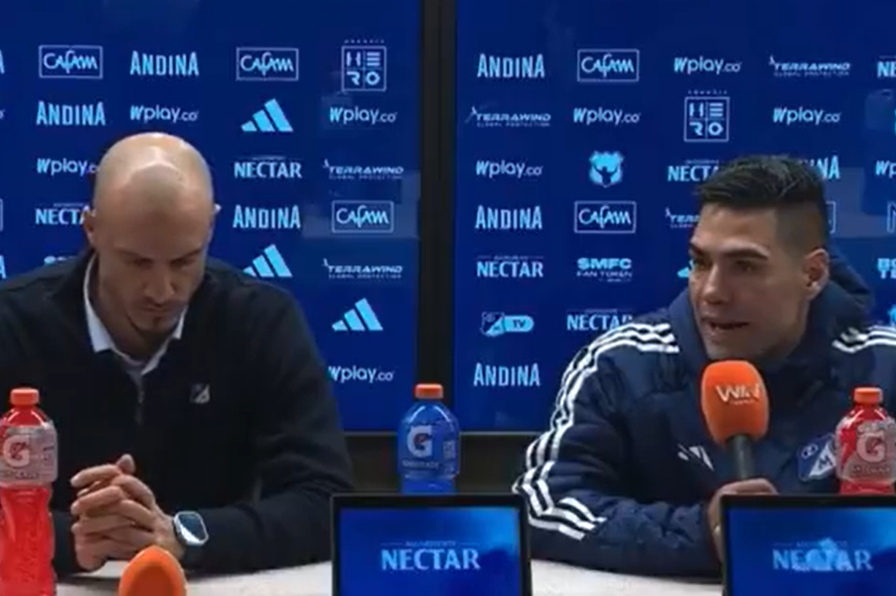 Falcao García estalló en rueda de prensa: “Que se jodan los del VAR, nos robaron”