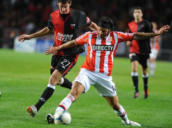Colón de Santa Fe lidera el torneo argentino con 10 puntos.  /   Tomada de ole.com.ar