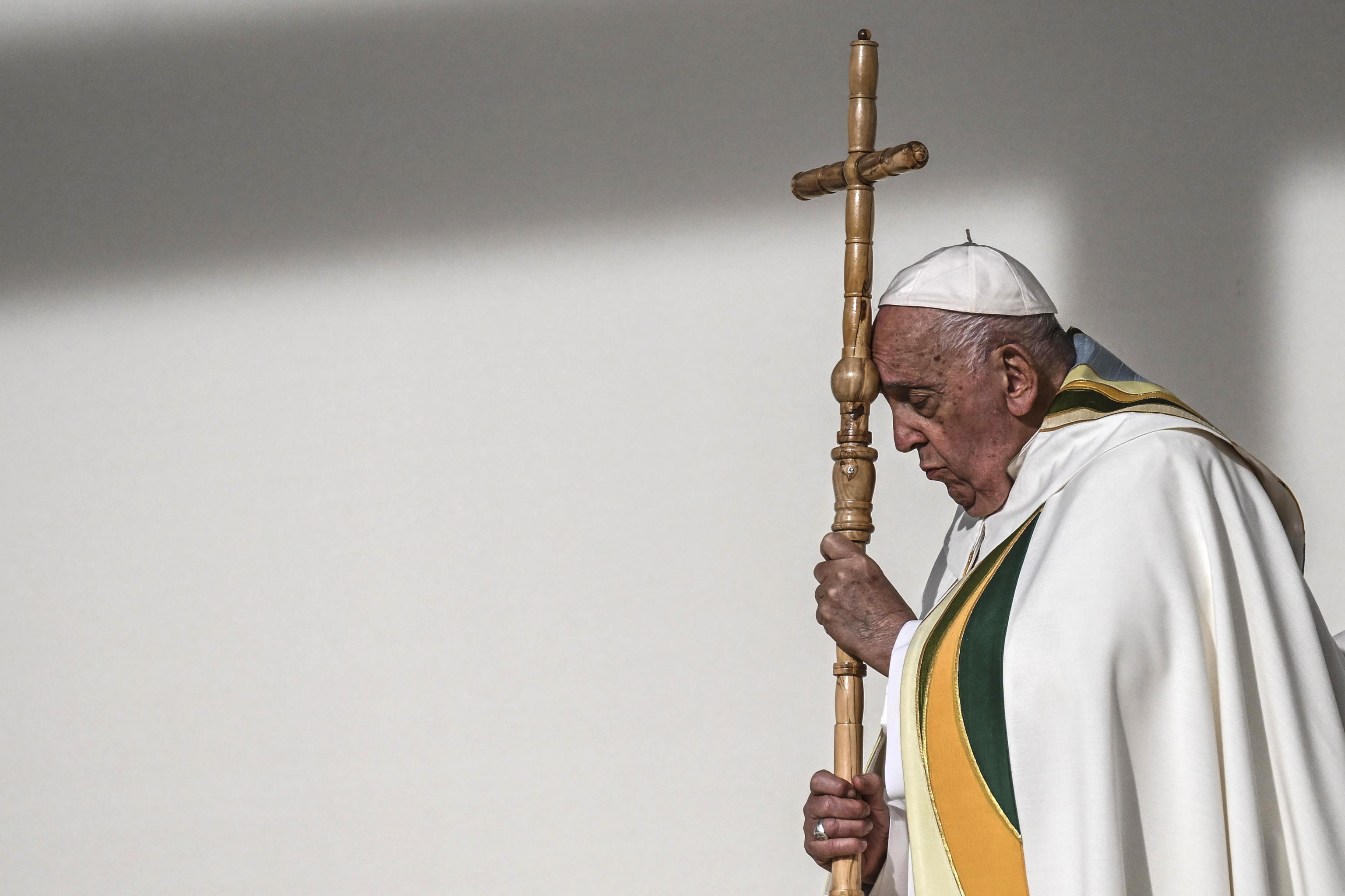 Papa Francisco finalizó viaje en Bélgica y pidió no encubrir los abusos sexuales