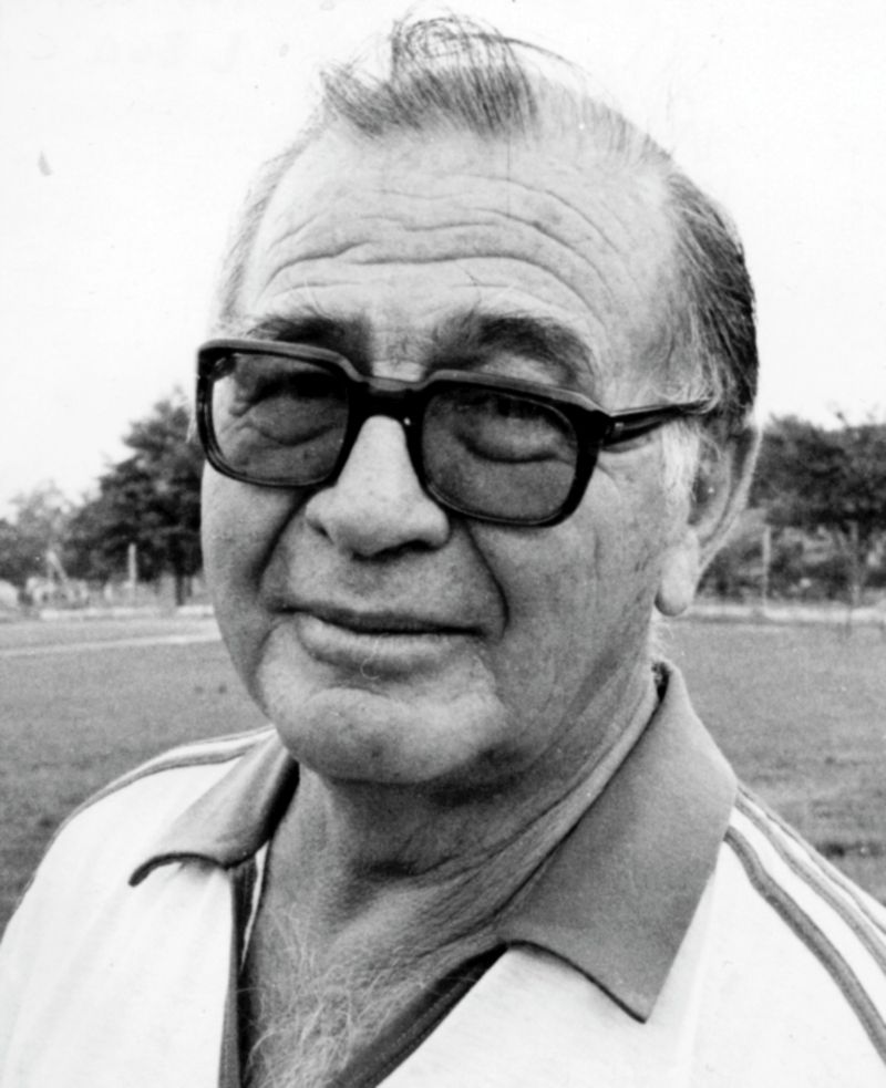 César López Fretes, entrenador paraguayo que dejó su huella en Deportivo Pereira y Atlético Nacional.