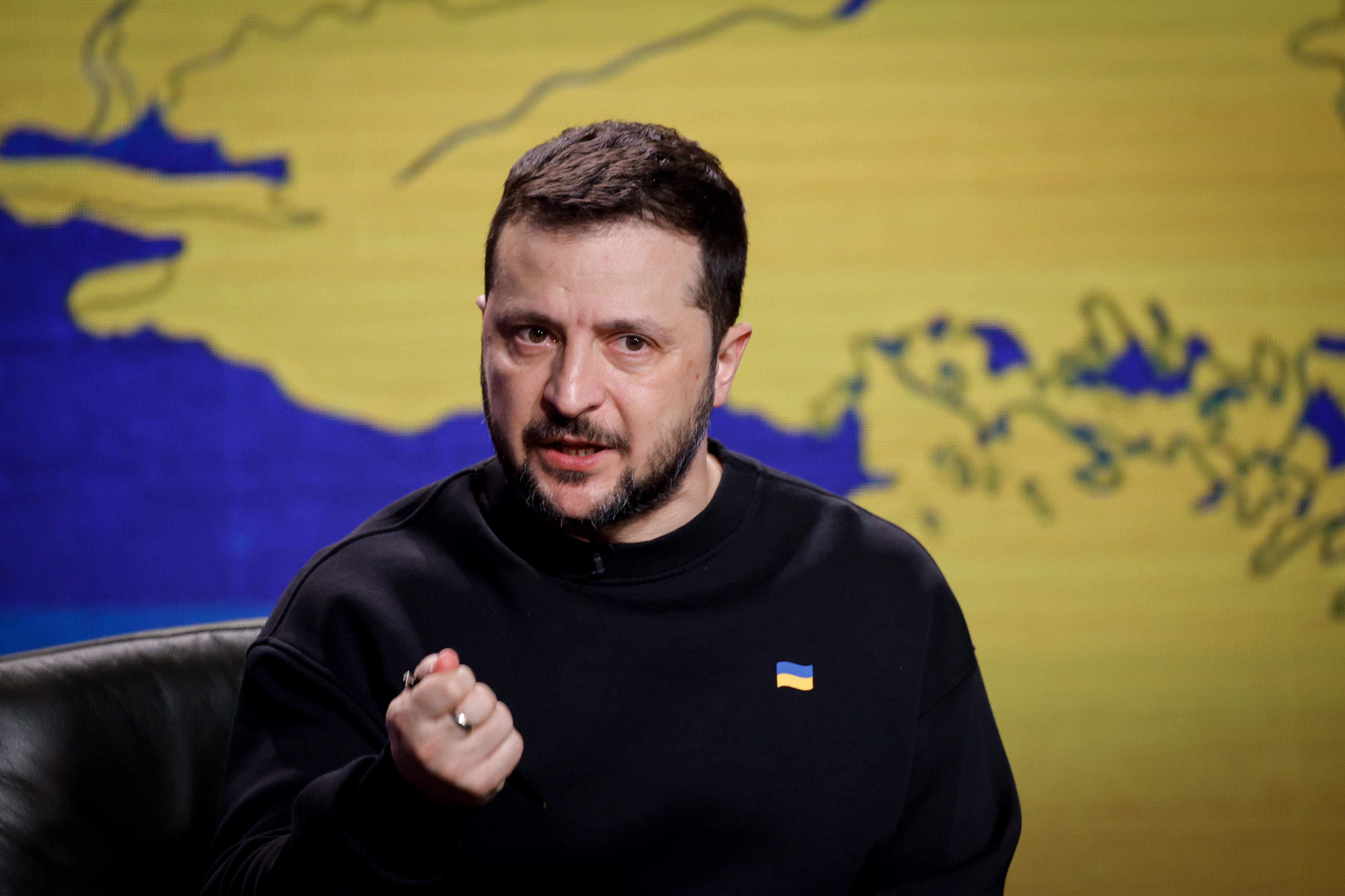 Zelenski pidió resultados a las tropas ucranianas combatiendo contra Rusia