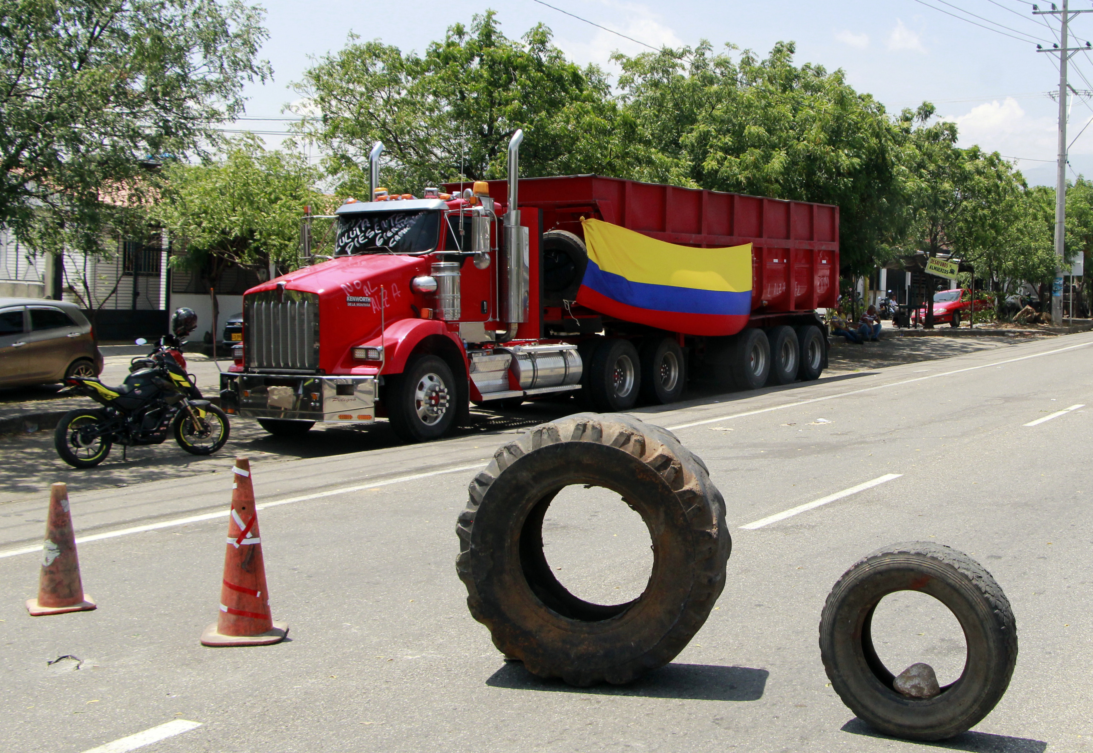 En vivo: Paro camionero en Santander, Cali y Medellín y más ciudades de Colombia