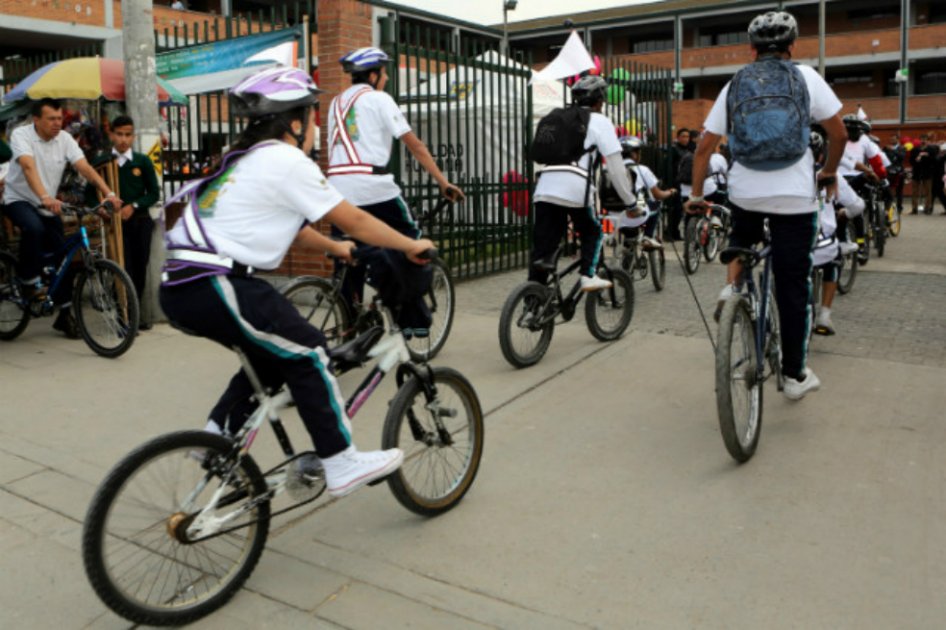 «Bici-ruta escolar», la propuesta para mejorar el transporte hacia los colegios de Bogotá