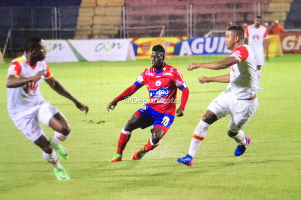 Santa Fe volvió a perder: cayó 3-1 ante Pasto