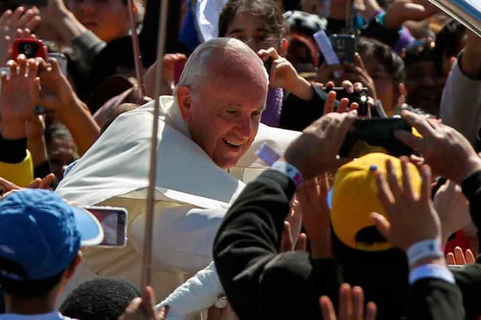 Papa Francisco visita peligrosa cárcel en Bolivia