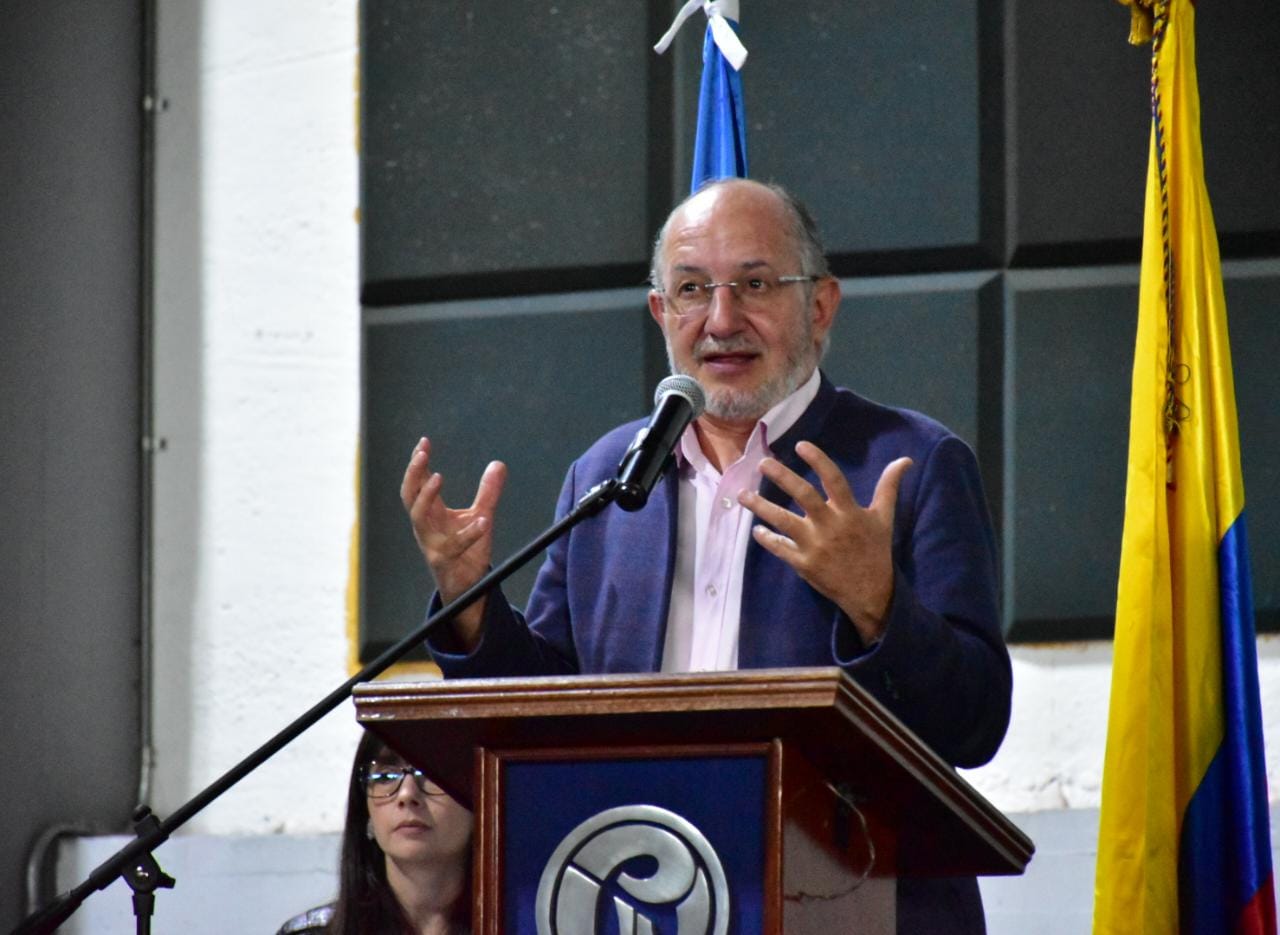 “Tenemos un déficit estructural que nos está asfixiando”, rector U. Pedagógica